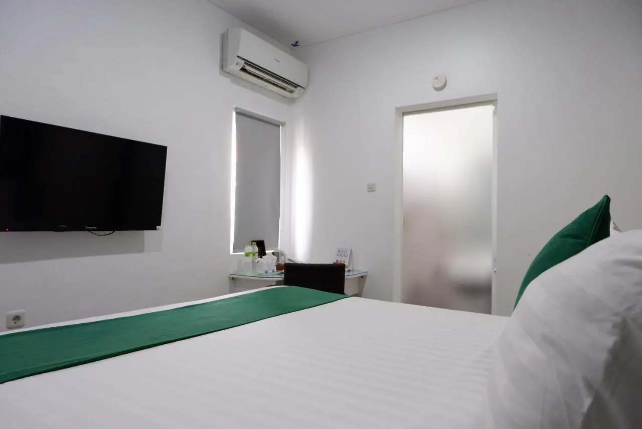 Guest house Ara Inn Bed And Breakfast By Ecommerceloka Kuta